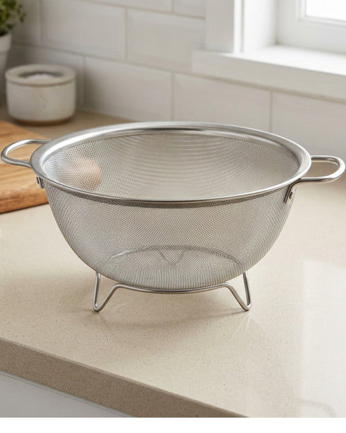 Pndkv Round Fine Mesh Colander with Two Handles and Three Feet 26 cm - Lifestyle view